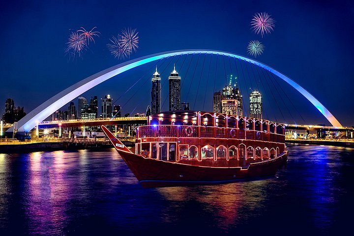 Dhow Cruise dinner Marina