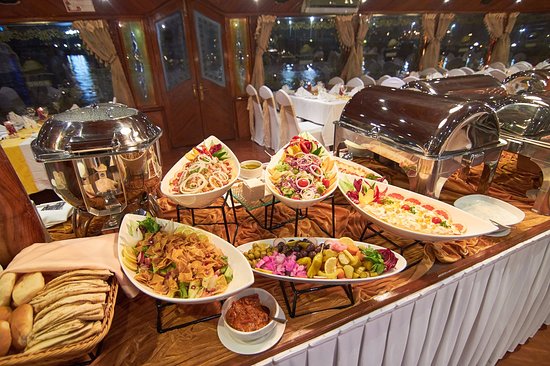 Dhow Cruise dinner Marina